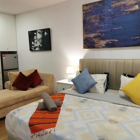 Apple Home 2 At Menara Simfoni, King Size Bed, Cheras, Nexflix, Wifi, Parking Seri Kembangan Zewnętrze zdjęcie