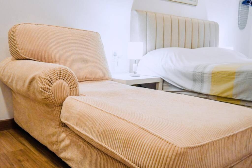 Apple Home 2 At Menara Simfoni, King Size Bed, Cheras, Nexflix, Wifi, Parking Seri Kembangan Zewnętrze zdjęcie
