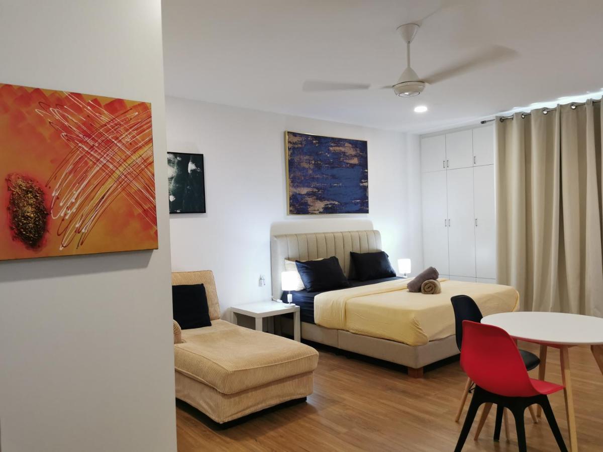 Apple Home 2 At Menara Simfoni, King Size Bed, Cheras, Nexflix, Wifi, Parking Seri Kembangan Zewnętrze zdjęcie