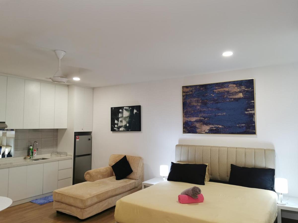 Apple Home 2 At Menara Simfoni, King Size Bed, Cheras, Nexflix, Wifi, Parking Seri Kembangan Zewnętrze zdjęcie