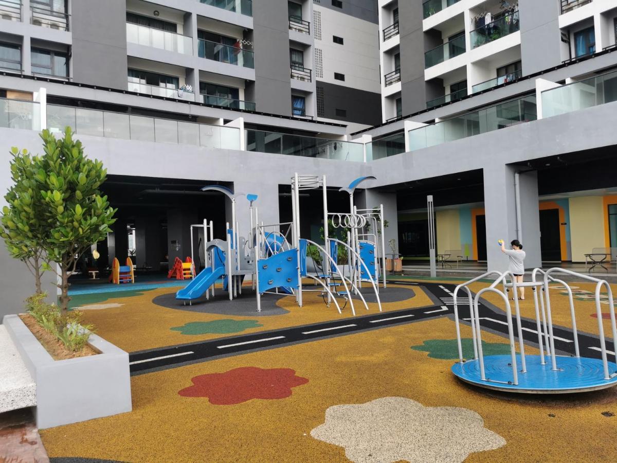 Apple Home 2 At Menara Simfoni, King Size Bed, Cheras, Nexflix, Wifi, Parking Seri Kembangan Zewnętrze zdjęcie