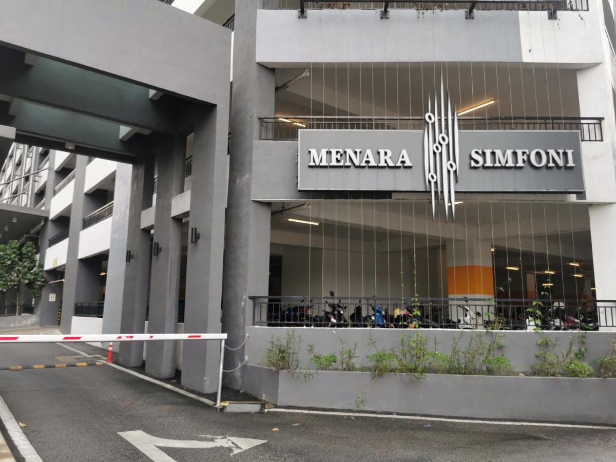 Apple Home 2 At Menara Simfoni, King Size Bed, Cheras, Nexflix, Wifi, Parking Seri Kembangan Zewnętrze zdjęcie